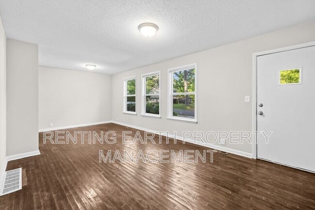 Building Photo - 1128 Cardwell Ln