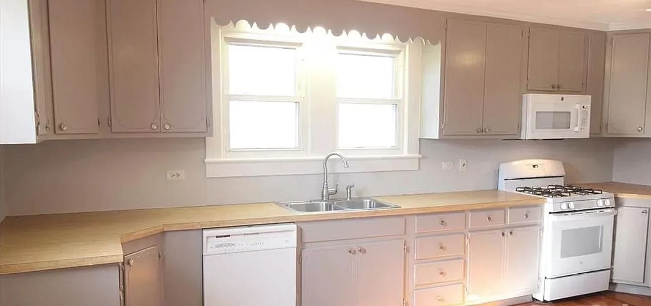 Building Photo - 178 Cedar Dr NW