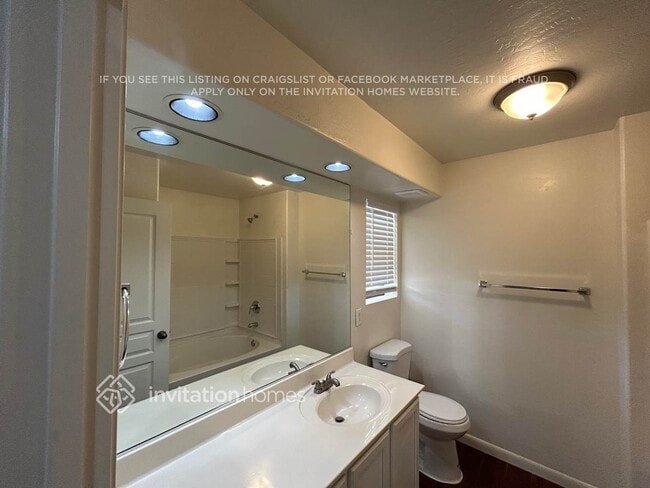 Building Photo - 2555 W Lynne Ln