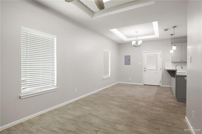 Building Photo - 4709 Magnolia Ave