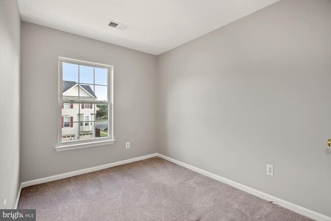 Building Photo - 20413 Elm Grove Terrace