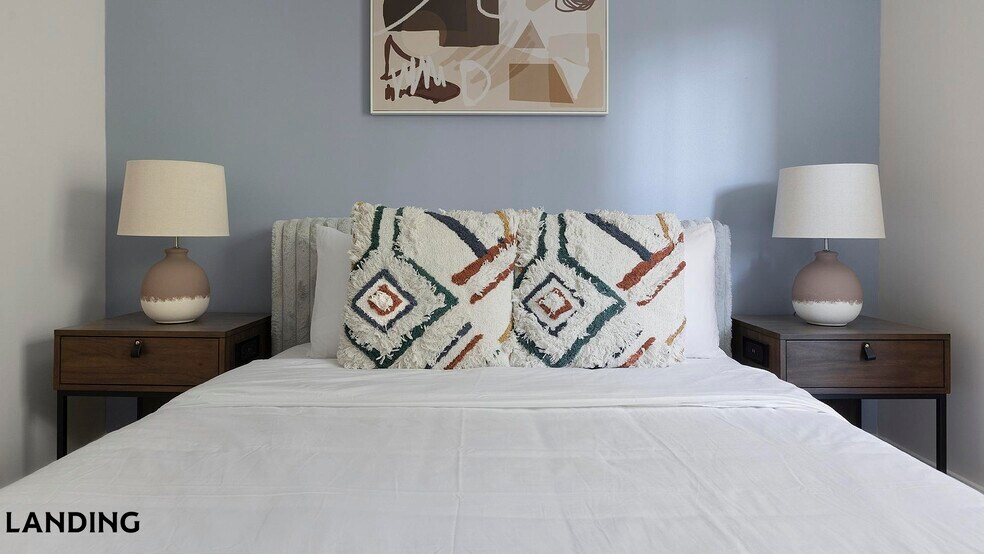 Building Photo - 1000 Forestview Dr