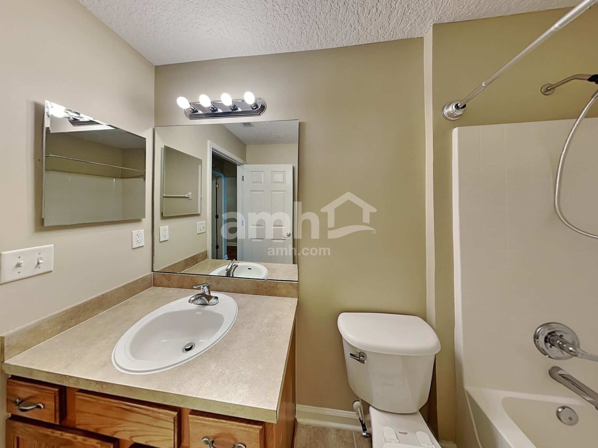 Building Photo - 1299 Highfield Ln