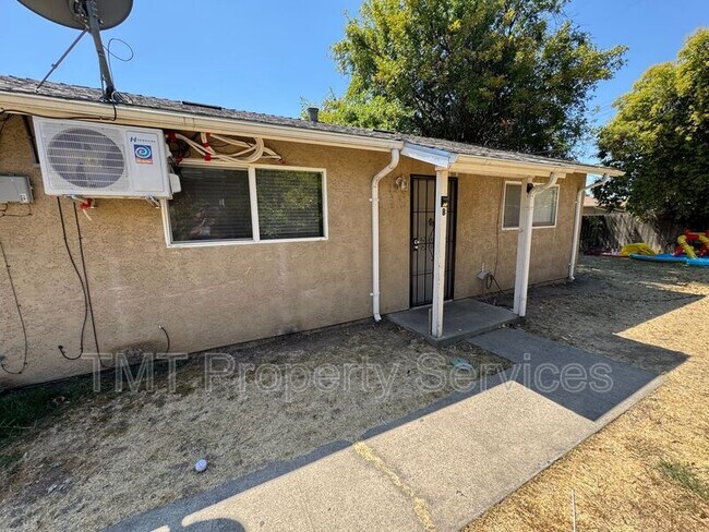 Building Photo - 3729 Branch St