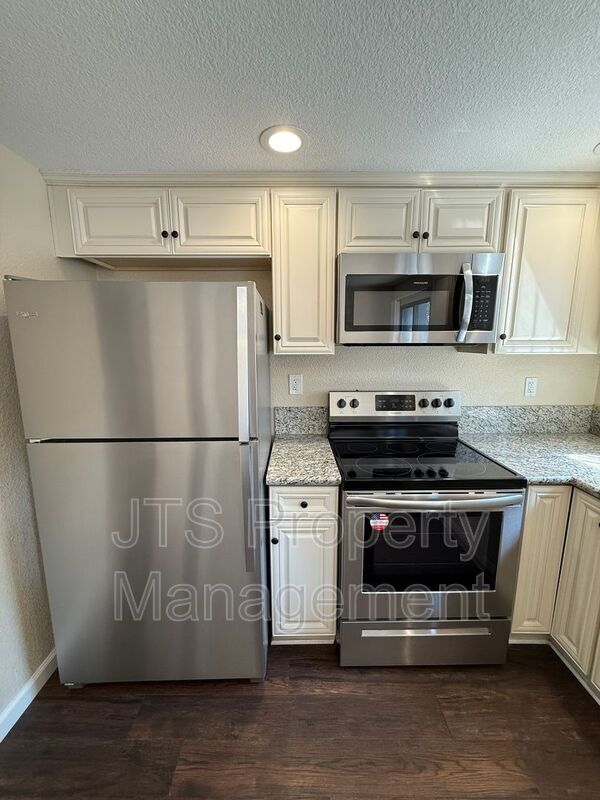 Building Photo - 5842 Alorn Ln