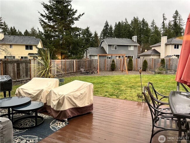 Building Photo - Gorgeous 4 bedroom house in Maple Valley