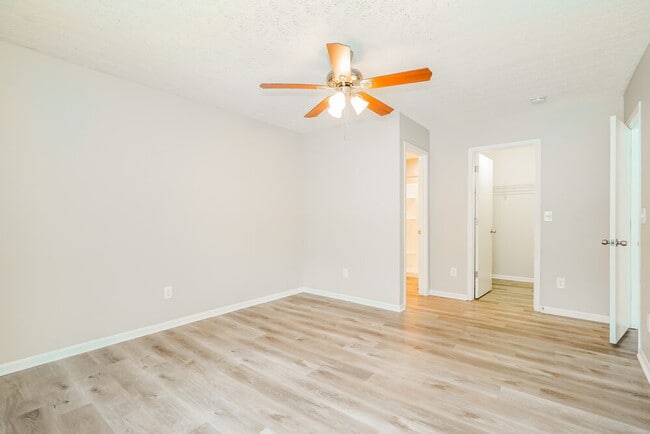 Building Photo - 5776 Chase Run