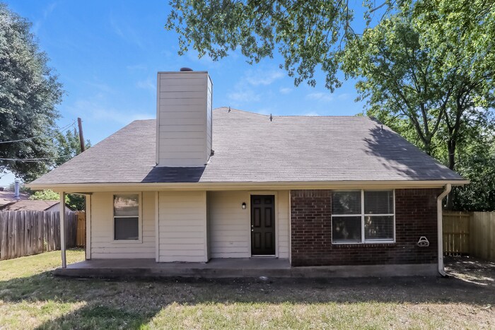 Building Photo - 6504 Pilgrim Ln