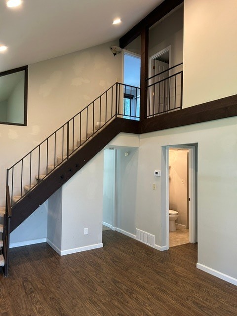 Building Photo - 446 Down Hill Dr