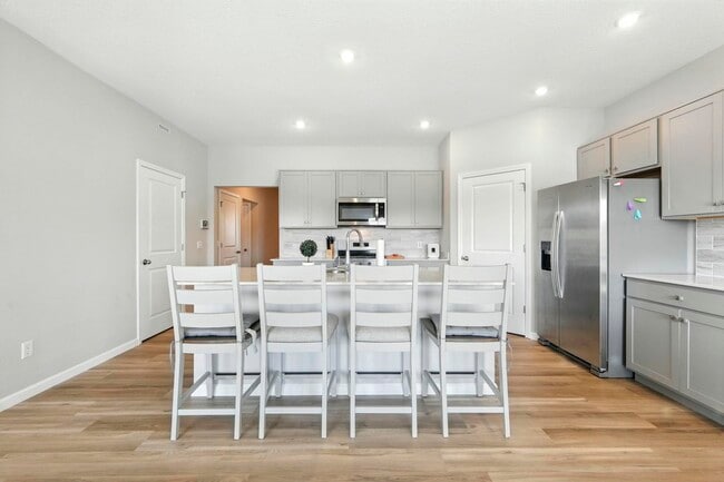 Building Photo - 1070 Pleasant Hl Pl