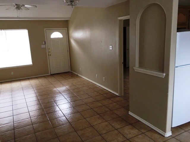 Building Photo - 2607 Cervantes Ave