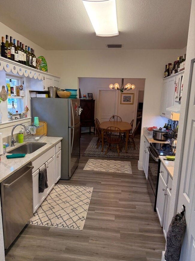 Building Photo - 1616 Ferris Ave