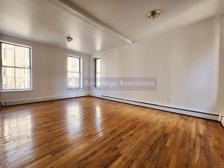 Primary Photo - 376 W 127th St