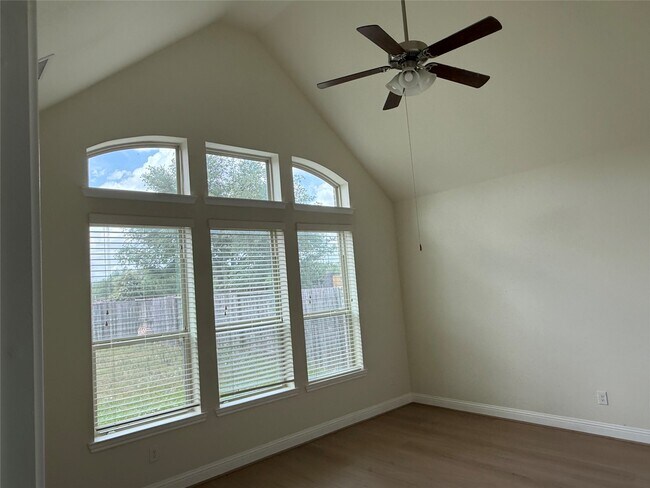 Building Photo - 6802 Tiger Trl