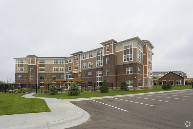Building Photo - Silver Creek on Main