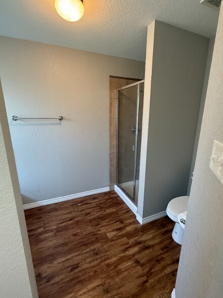 Building Photo - 7120 Echo Hill Dr