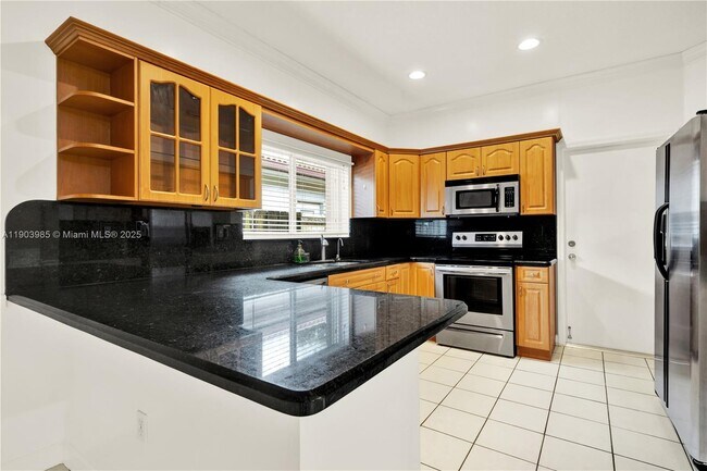 Building Photo - 13774 SW 124th Avenue Rd