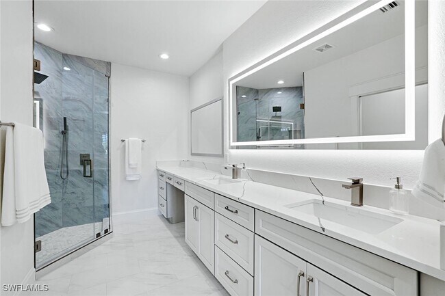 Building Photo - 630 Lalique Cir