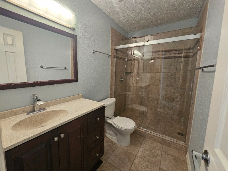 Building Photo - 2102 Via Corona