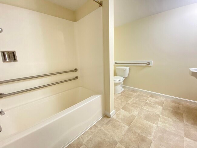 Building Photo - 100 Sentinel Court