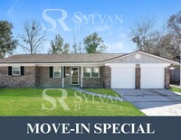 Building Photo - The Lifestyle You Deserve.