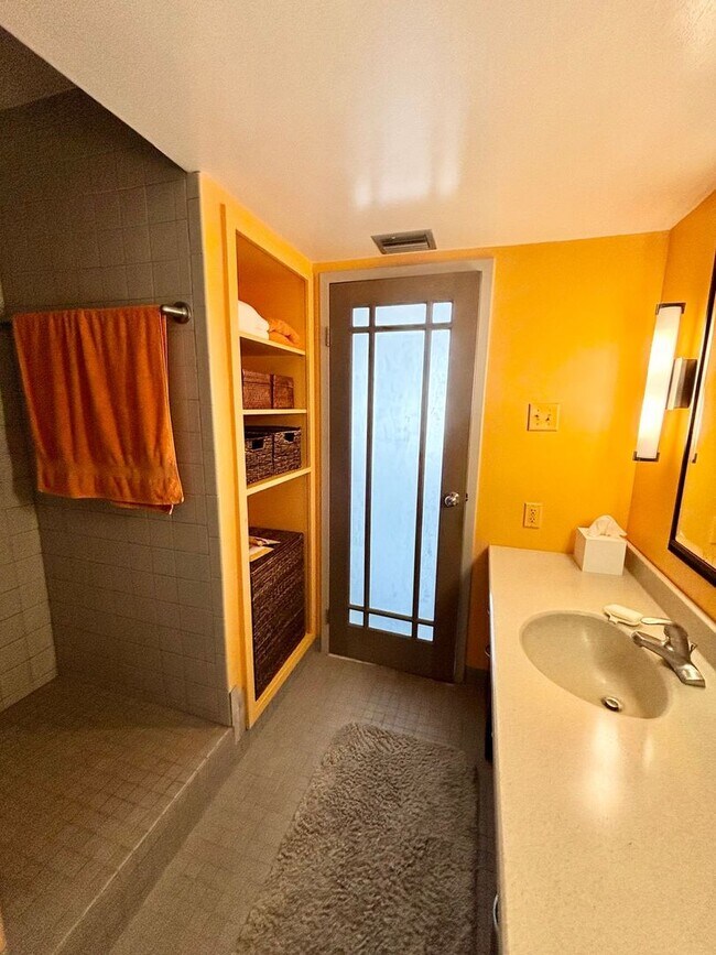 Building Photo - 3800 Oceanfront