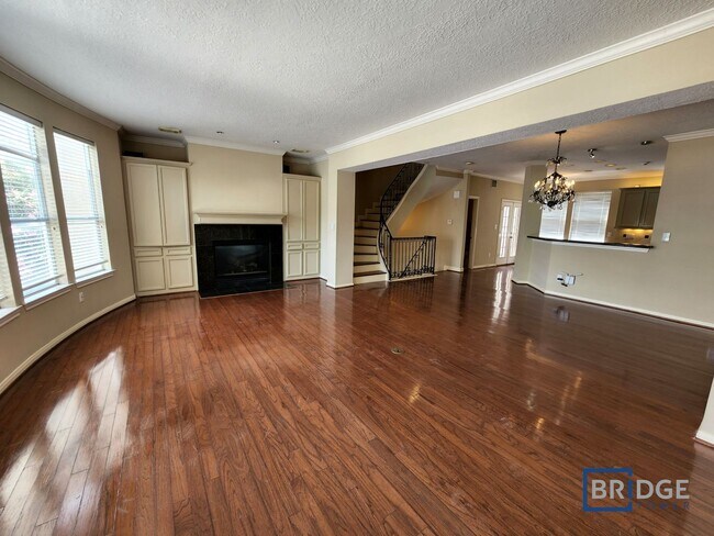 Building Photo - 319 Birdsall St., Houston, TX 77007