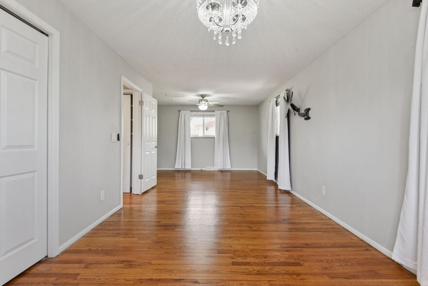 Building Photo - 2180 S Estes St