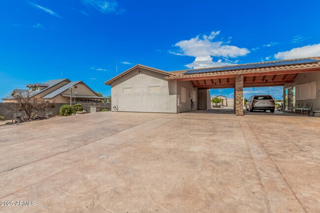 Building Photo - 2058 W Dobbins Rd