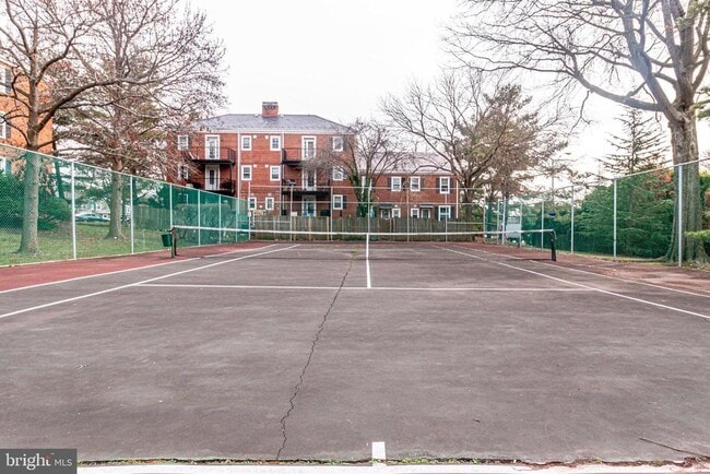 Building Photo - 2939 S Dinwiddie St