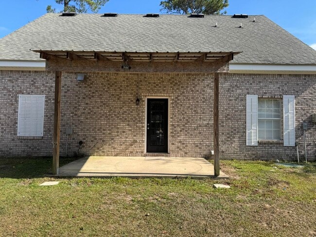 Building Photo - 243 Bay Grove Rd