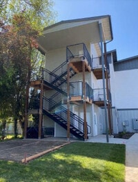 Building Photo - 433 Chemawa Rd NE