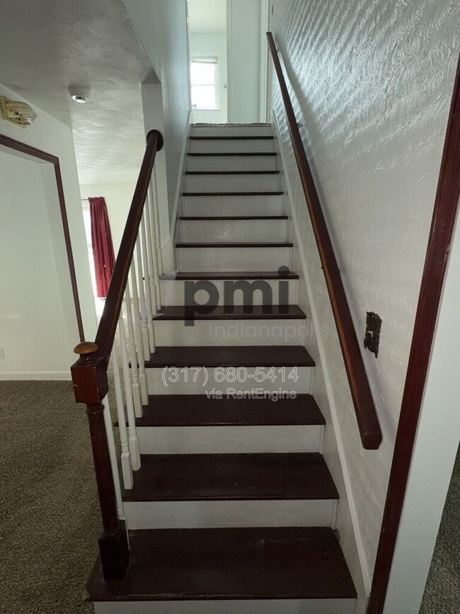 Building Photo - 635 Phaeton Pl