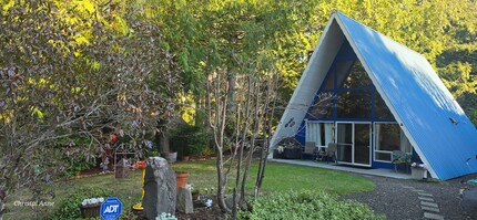 Building Photo - Perfect A Frame located above Hood Canal