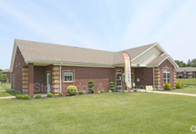 Building Photo - 201 Stonebench Cir