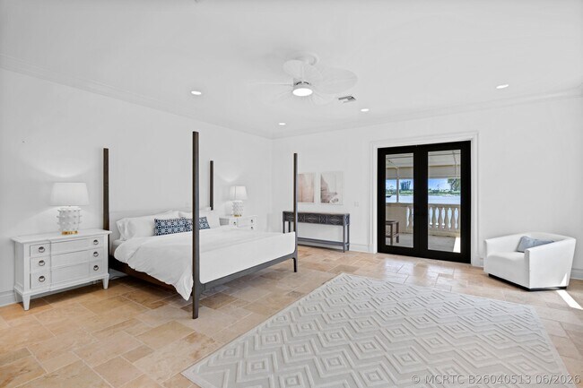 Building Photo - 3240 N Flagler Dr