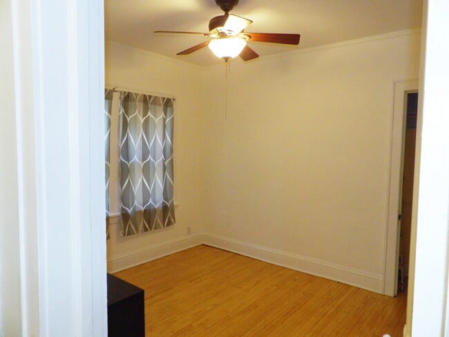 Building Photo - 2 Bedroom Condo in Brownstone