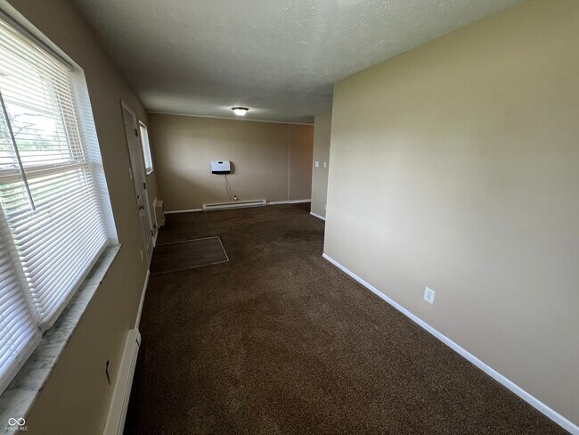 Building Photo - 3001 N Campbell Ave