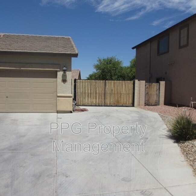 Building Photo - 11824 N 144th Dr