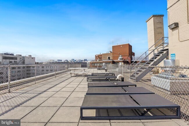 Building Photo - 2401 H St NW