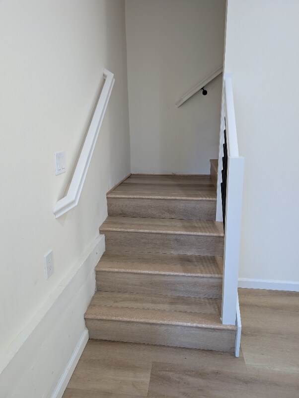 Building Photo - 438 48th St