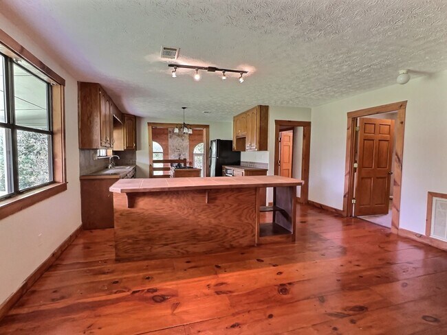 Building Photo - PINE LEVEL SCHOOL ZONE - 3 Bed 3 Bath Over 4,000 SQ FT on Acreage