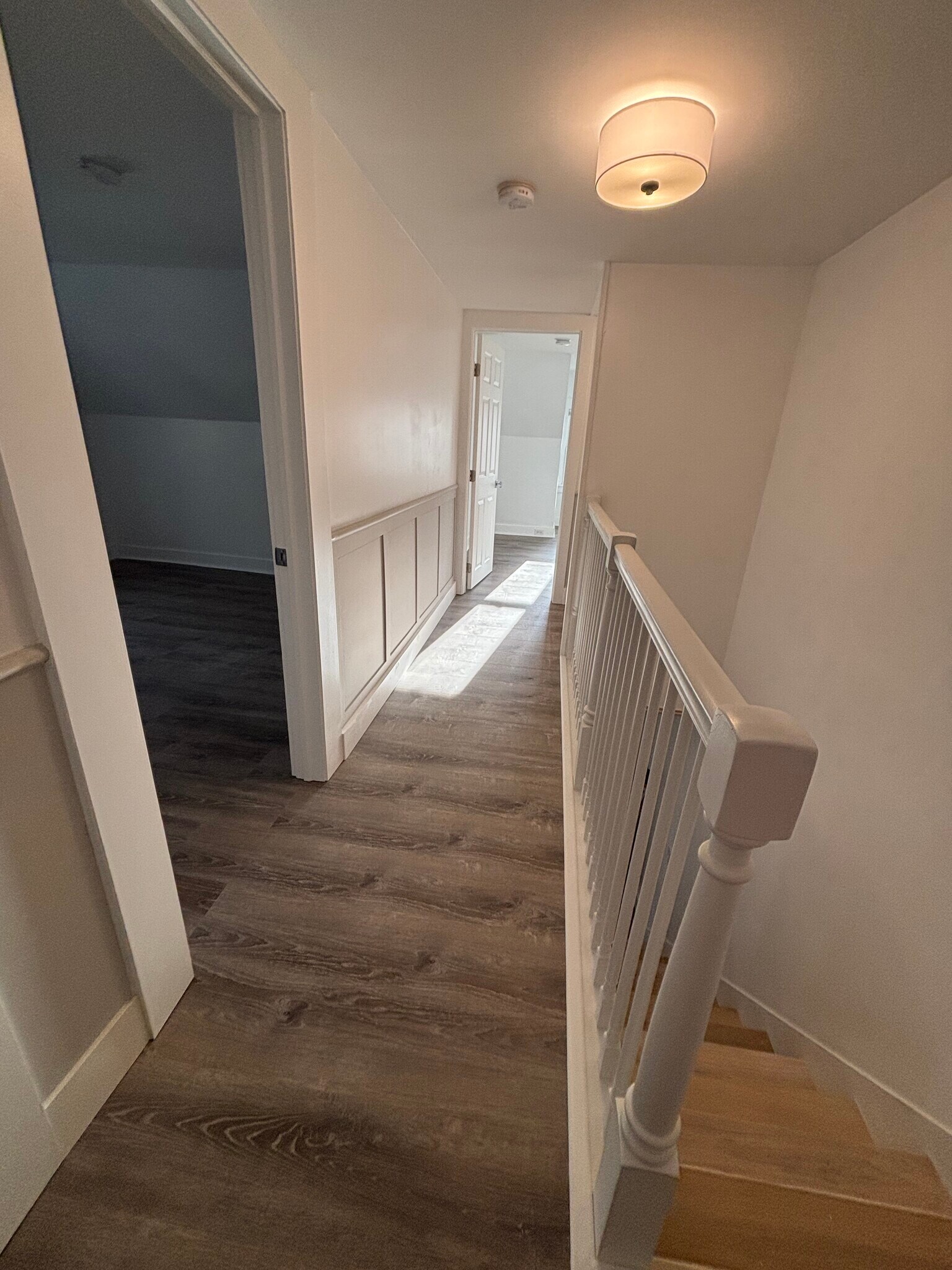 Building Photo - 1744 Farmington Ave