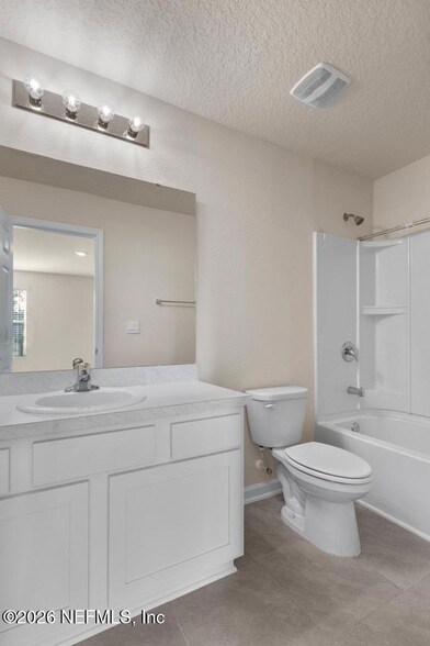 Building Photo - 21 Temple Dr