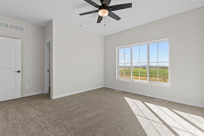 Building Photo - 2898 Eastridge Ter