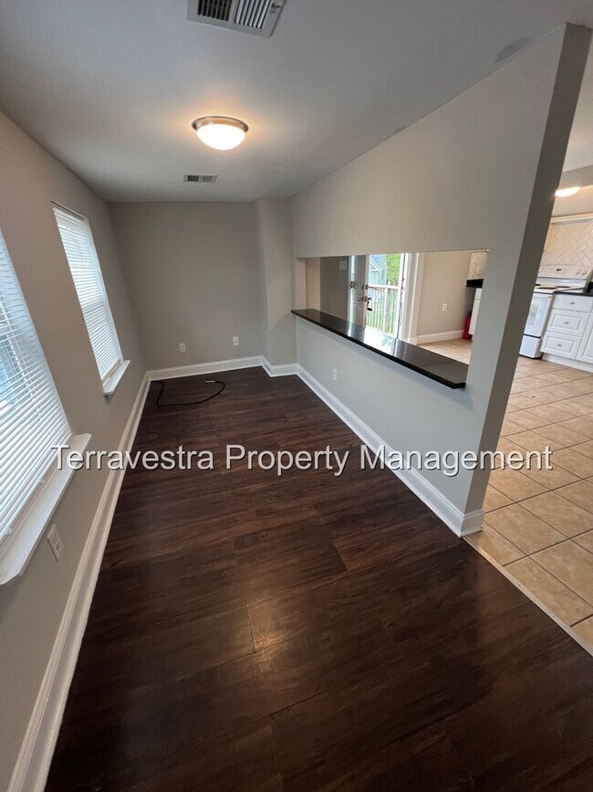Building Photo - 110 Woodbury - Turnersville Rd