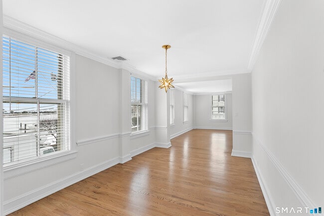 Building Photo - 249 Main St