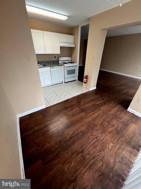 Building Photo - 401 Cooper Landing Rd