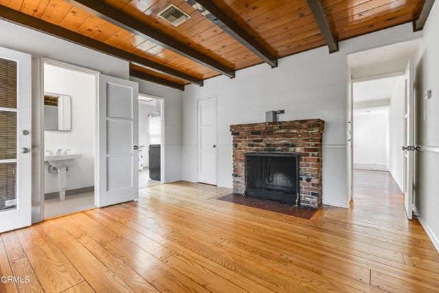 Building Photo - 5622 Bellingham Ave