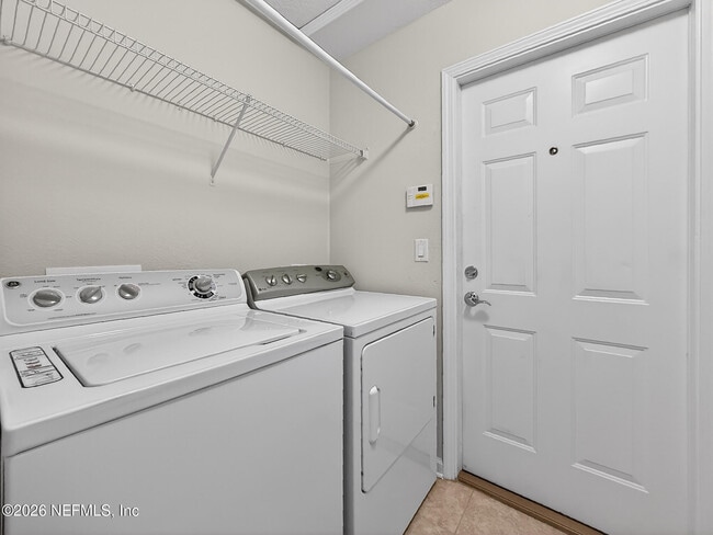 Building Photo - 9080 Sweet Tree Trail